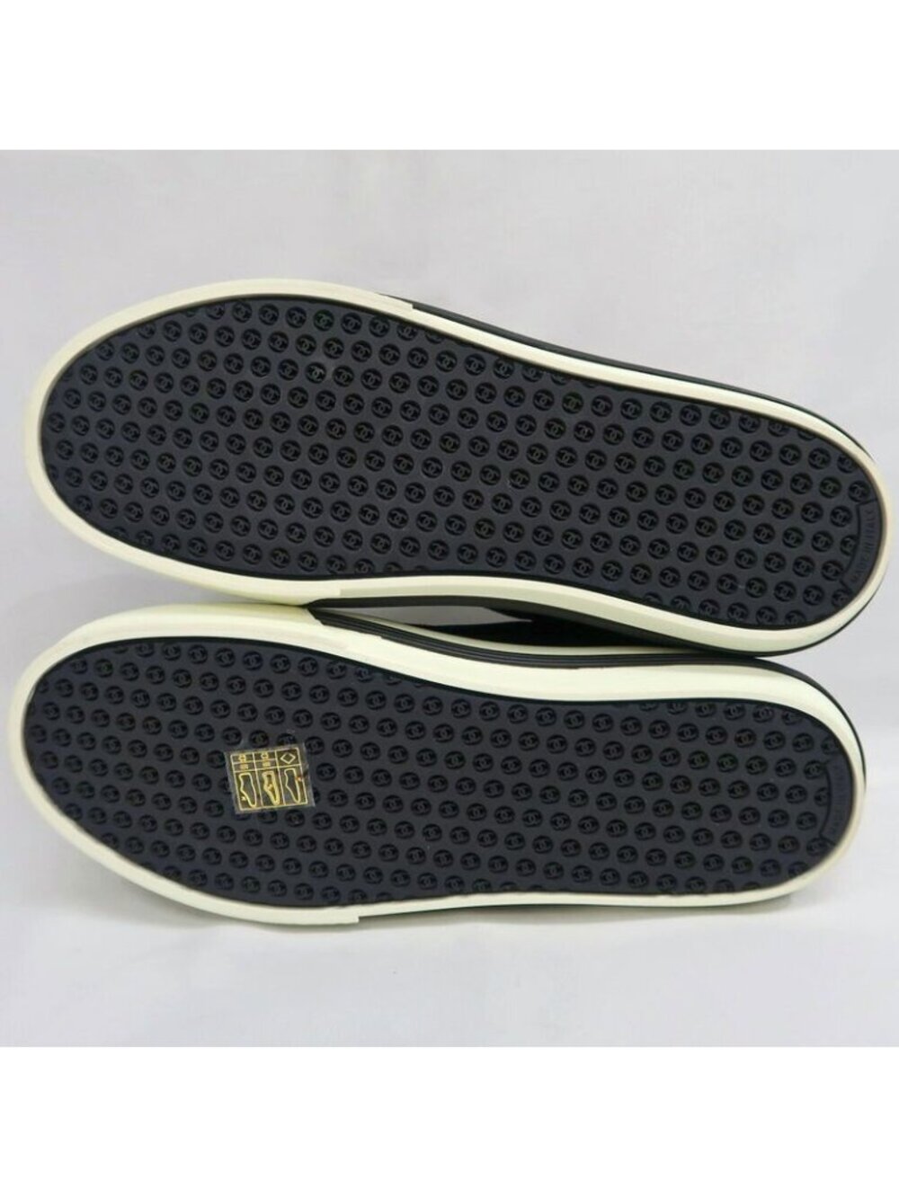 Chanel Suede Sneakers 38 Black Off White - Picture 8 of 10